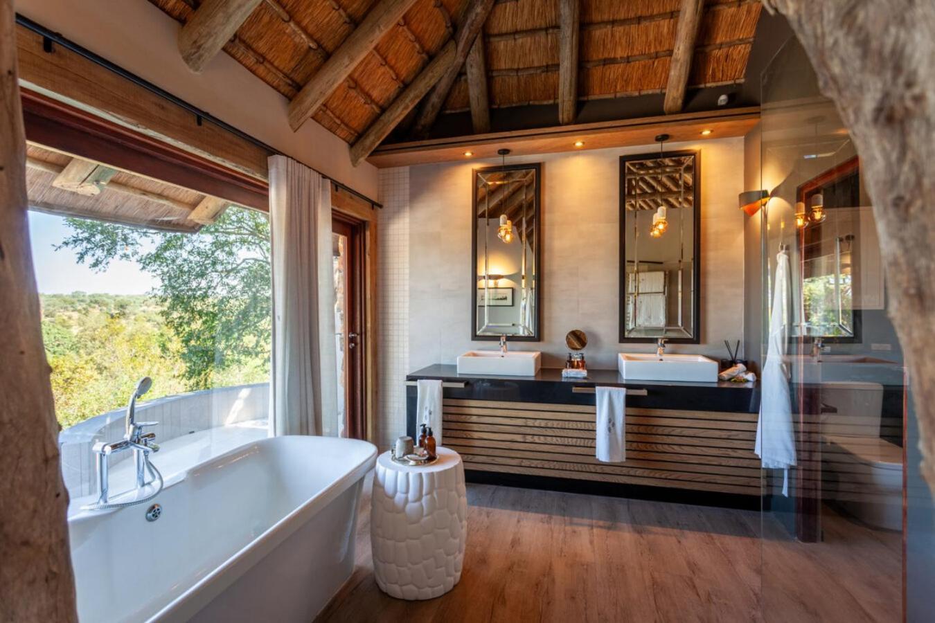 Leopard Hills Private Game Reserve เขตอนุรักษ์พันธุ์สัตว์ป่าซาบีแซนด์ ภายนอก รูปภาพ